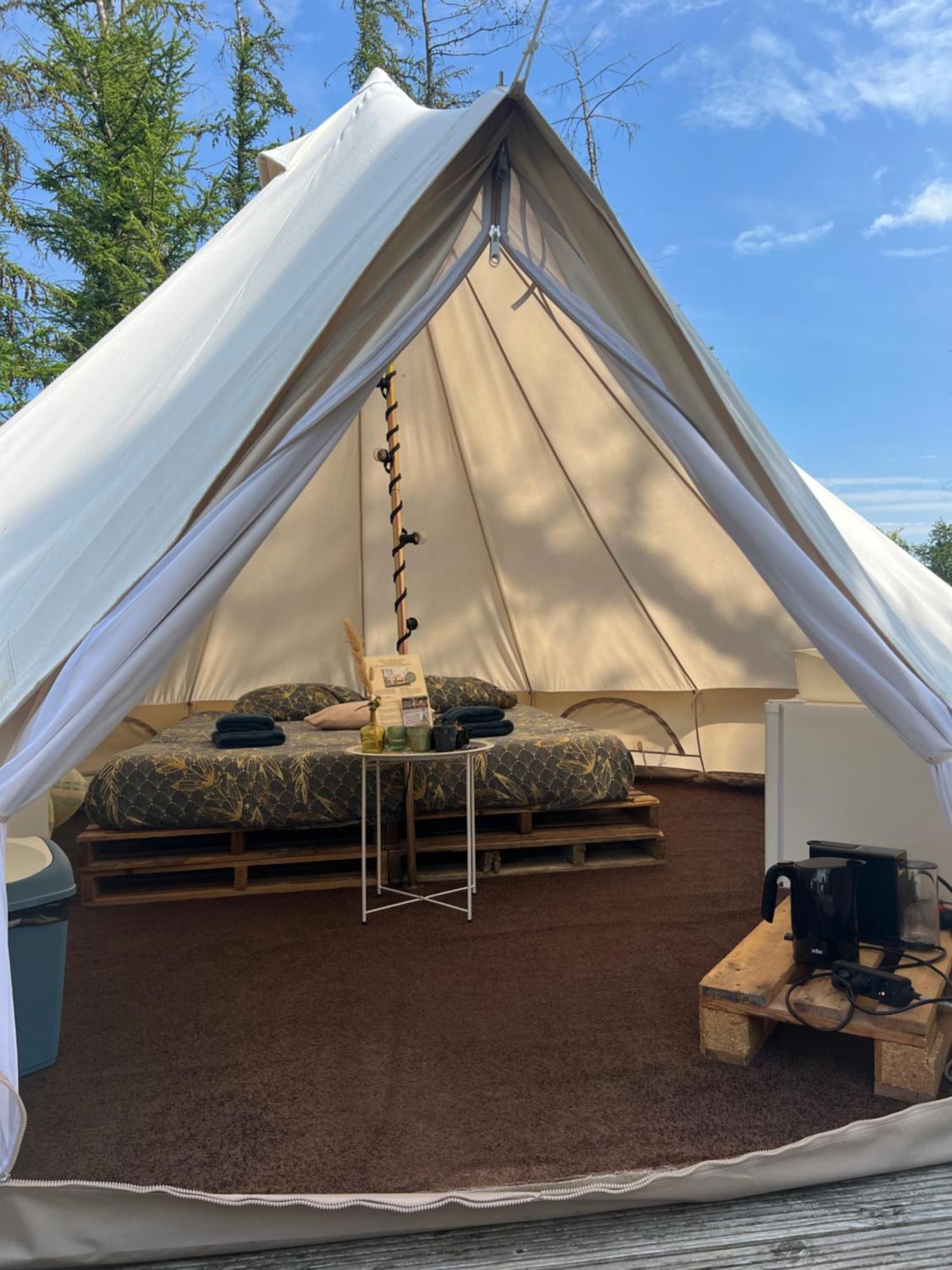 Glamplodge Met Prive Sanitair Blesdijke Exterior foto